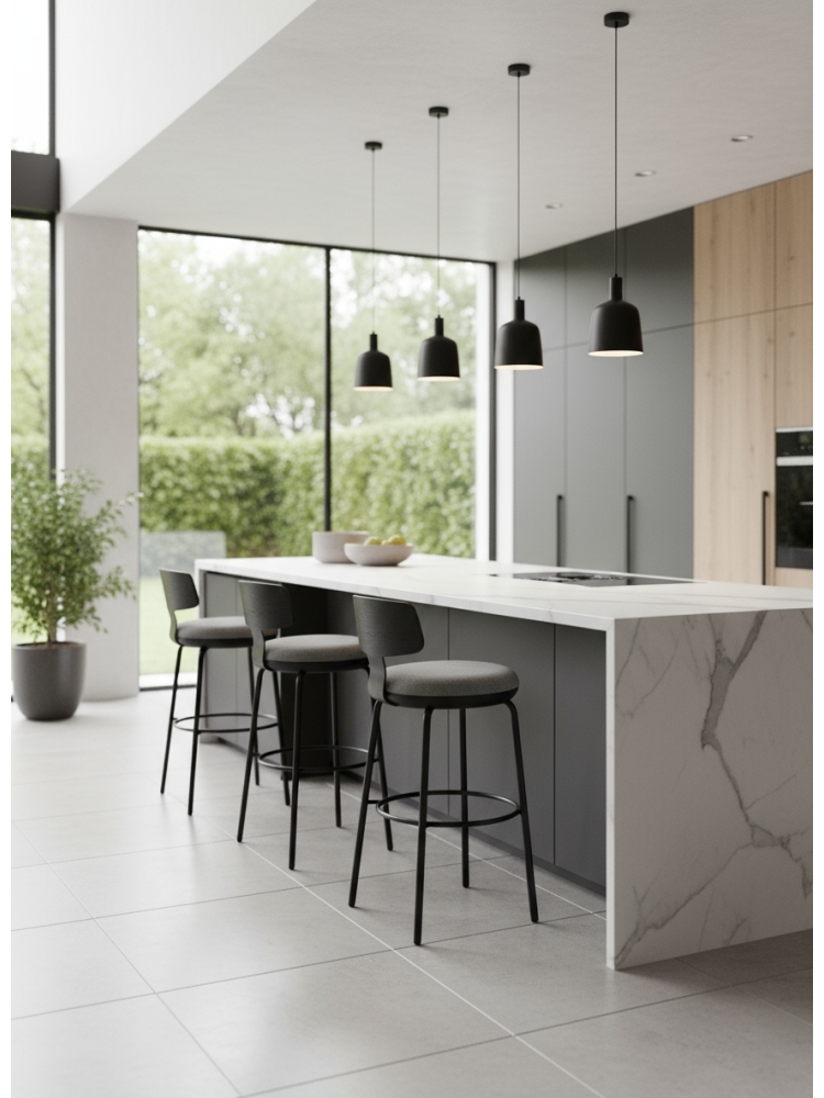 Tabouret Lyna en bois et assise tissu vert